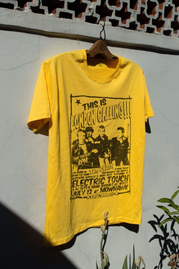 Remera The Clash (trama puntos)
