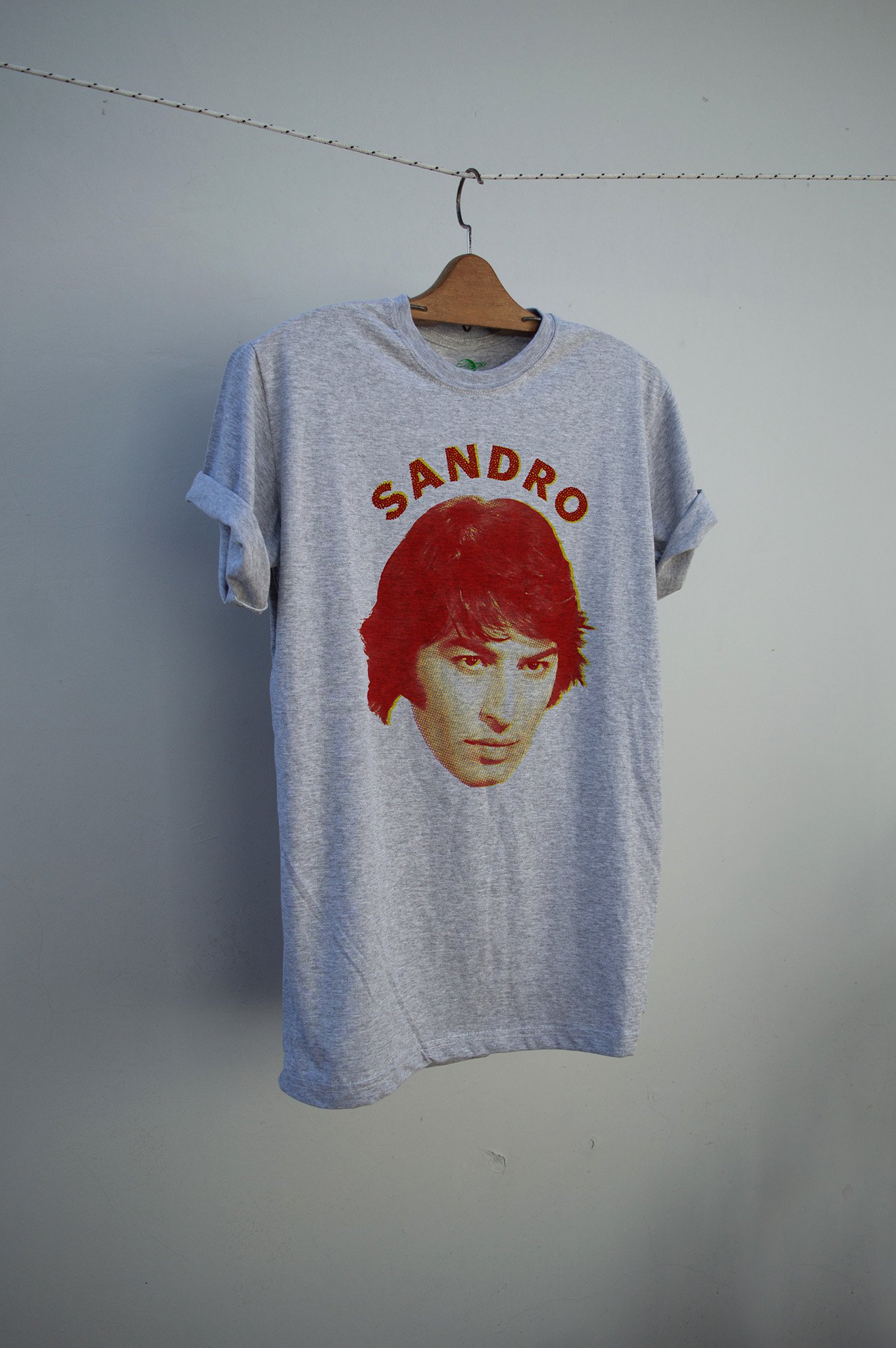 Remera Sandro (trama)