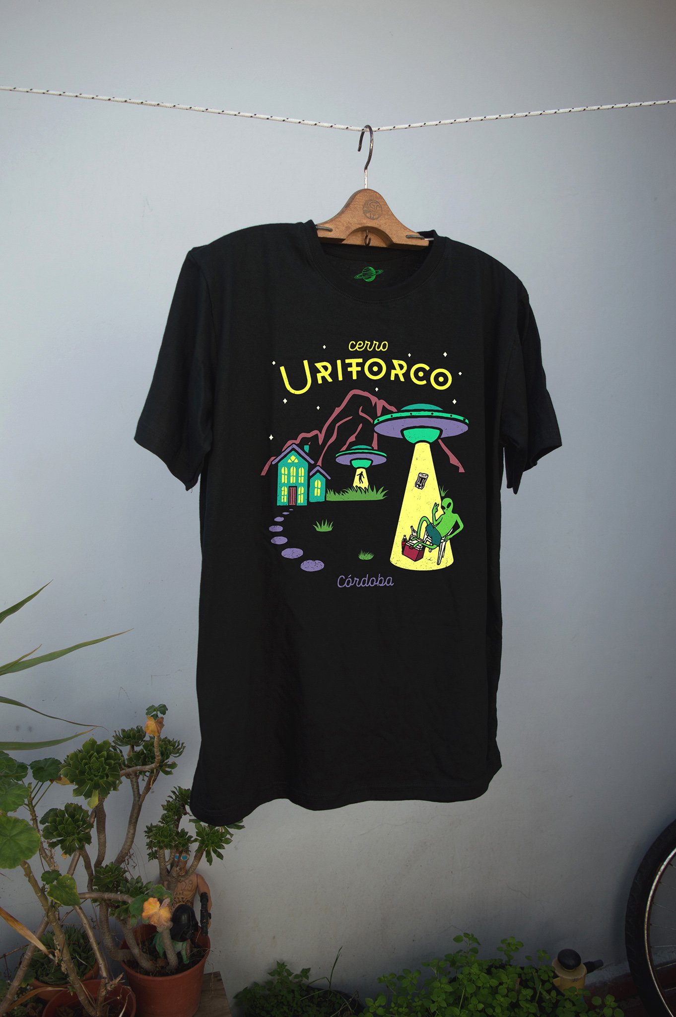 Remera Uritorco - Encuentros serranos del fernet tipo