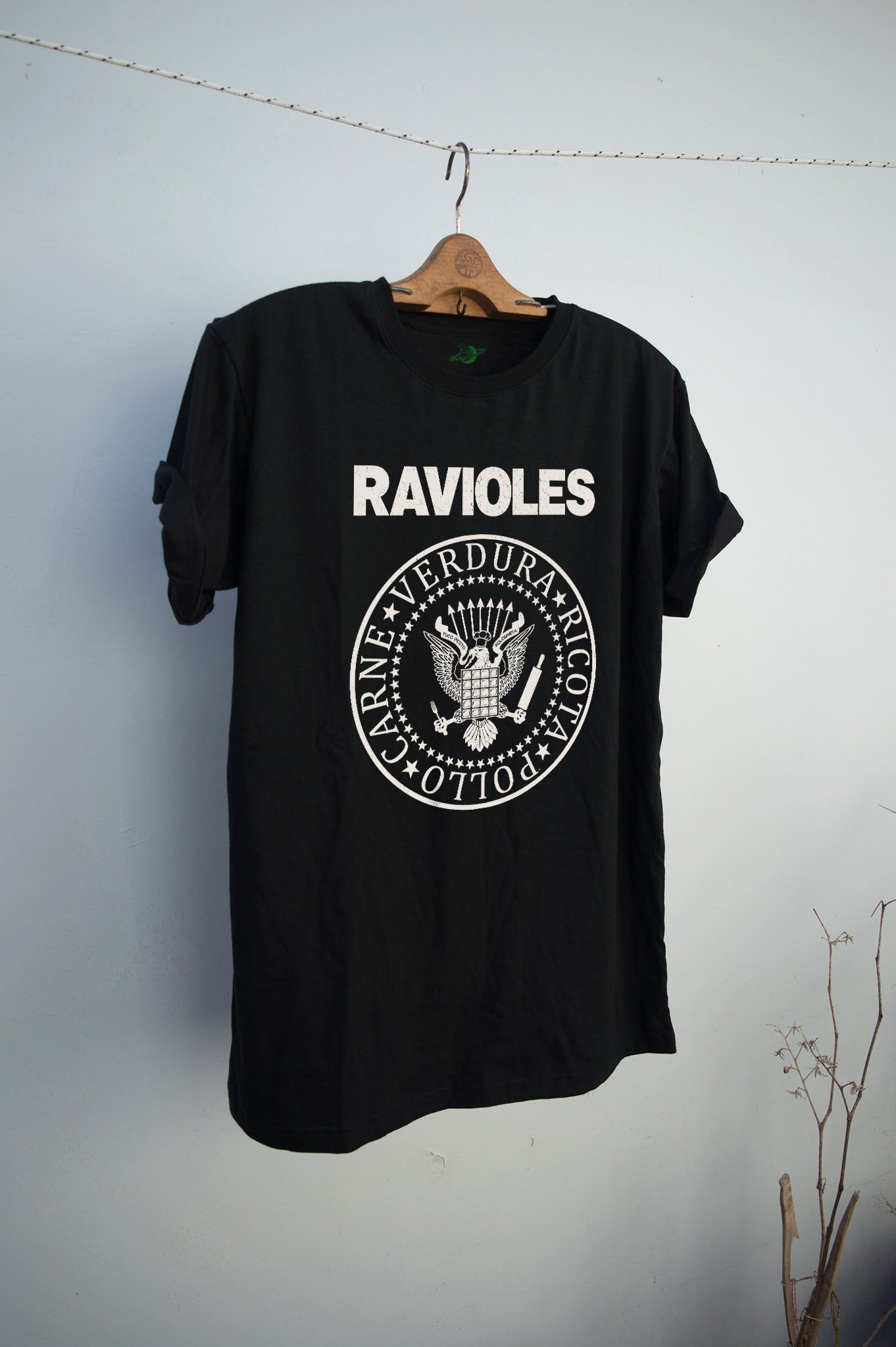 Remera Ravioles (hey ho...ra viol!)